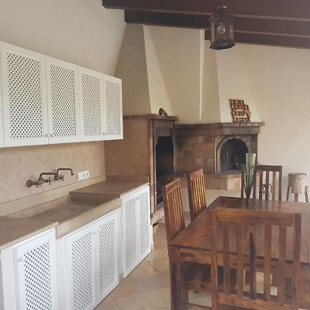 Villa Milagro - 3 Bedroom Finca Style Villa With Pool Near Golf Course/Beaches - Air Cond. Pollença Buitenkant foto