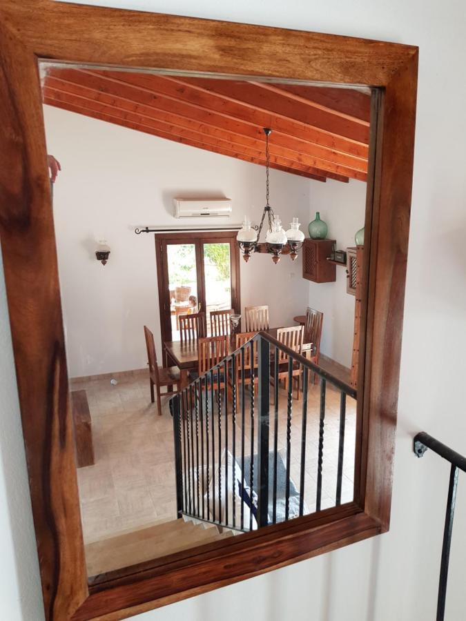 Villa Milagro - 3 Bedroom Finca Style Villa With Pool Near Golf Course/Beaches - Air Cond. Pollença Buitenkant foto