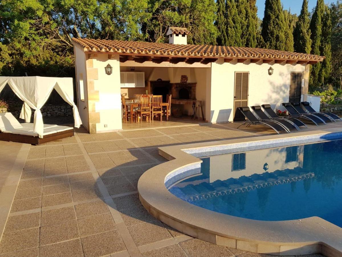 Villa Milagro - 3 Bedroom Finca Style Villa With Pool Near Golf Course/Beaches - Air Cond. Pollença Buitenkant foto