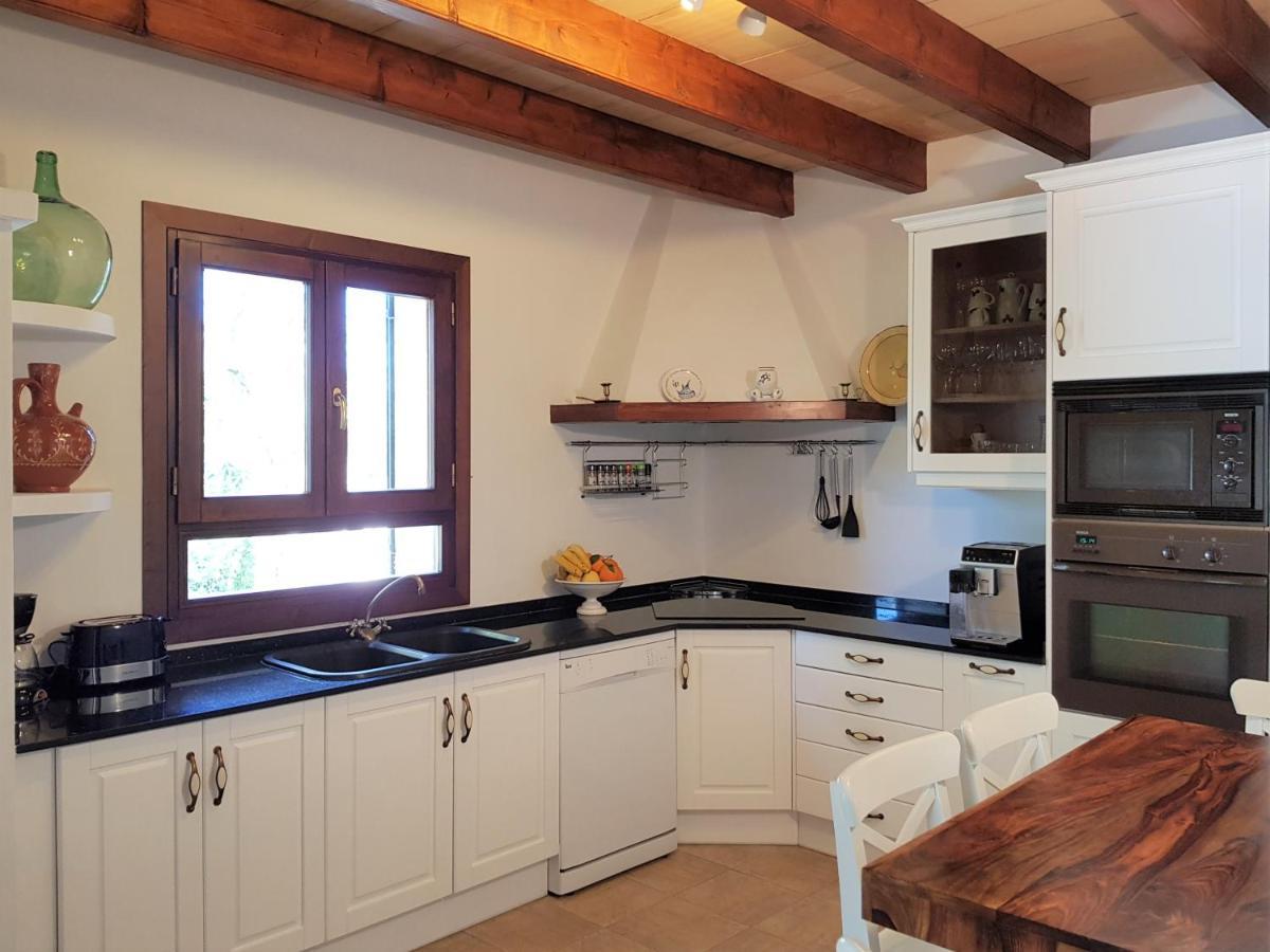 Villa Milagro - 3 Bedroom Finca Style Villa With Pool Near Golf Course/Beaches - Air Cond. Pollença Buitenkant foto