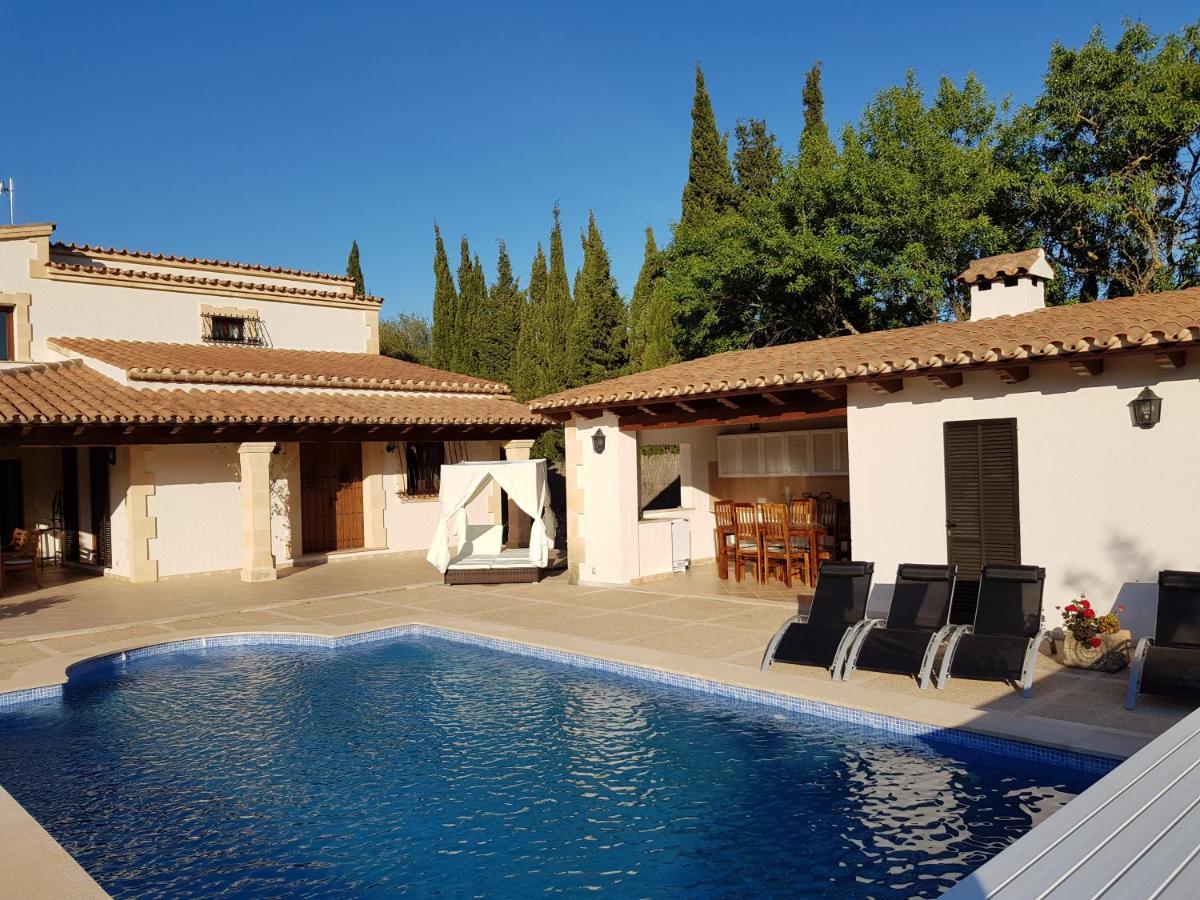 Villa Milagro - 3 Bedroom Finca Style Villa With Pool Near Golf Course/Beaches - Air Cond. Pollença Buitenkant foto